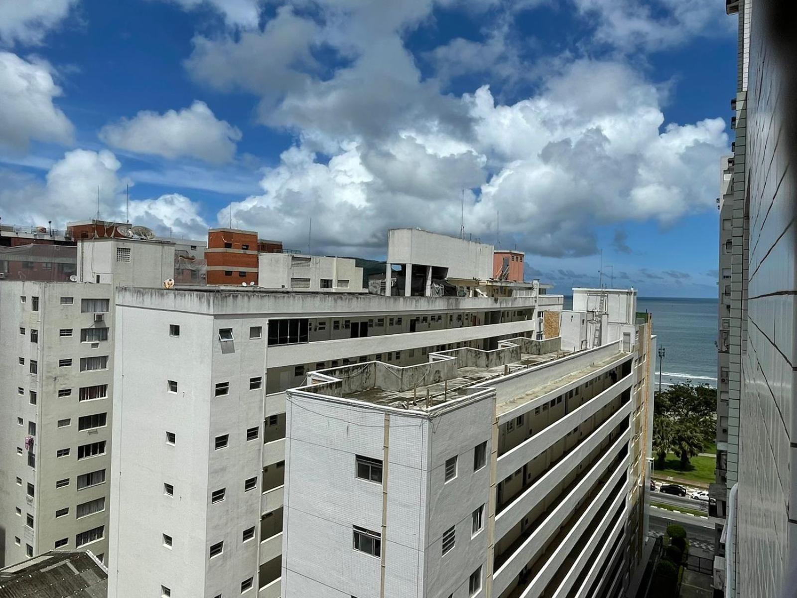 Apto Com Otima Localizacao E A Beira-Mar Em Embare Apartman Santos Kültér fotó