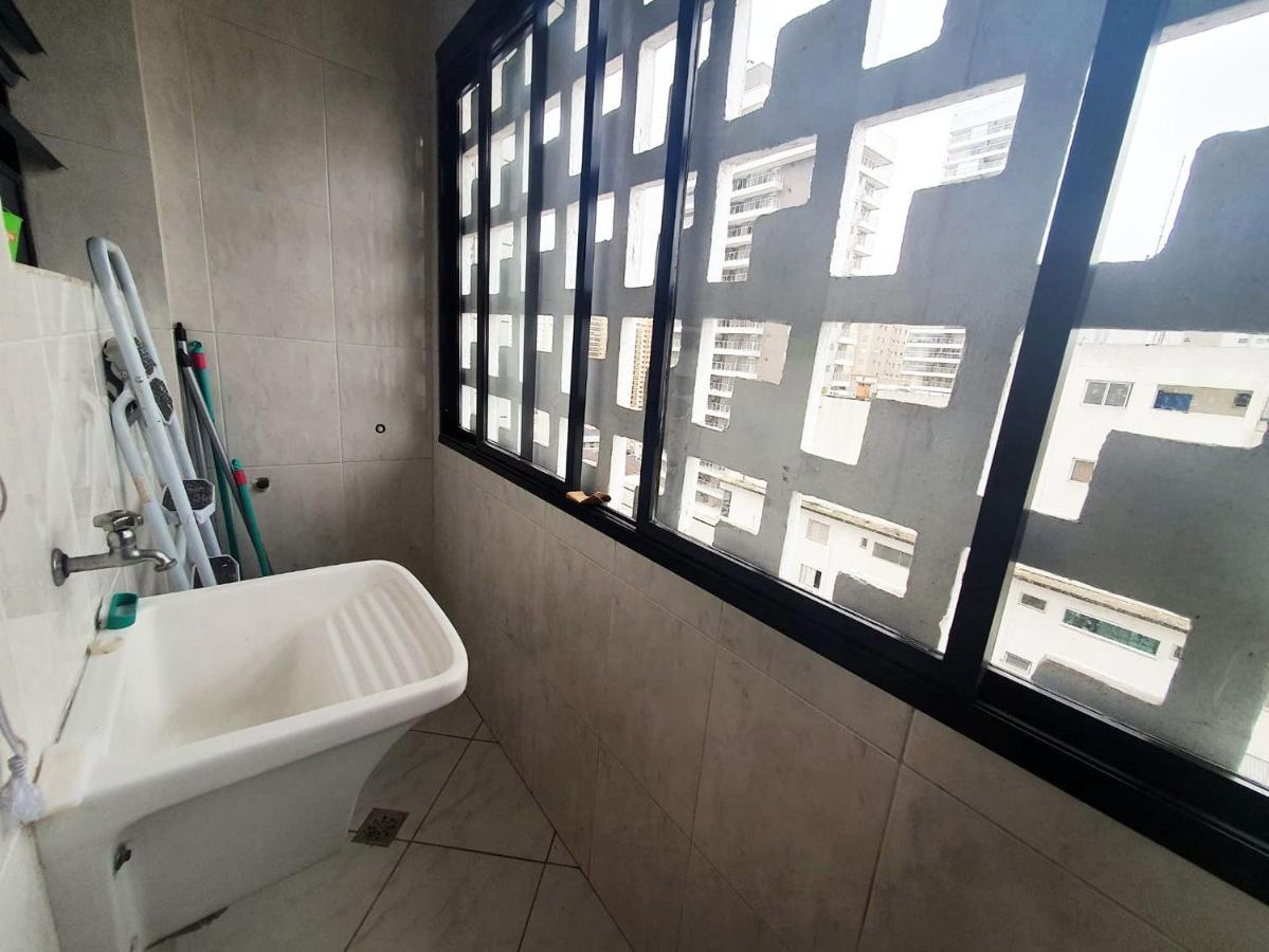 Apto Com Otima Localizacao E A Beira-Mar Em Embare Apartman Santos Kültér fotó